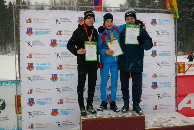 Победители и призеры соревнований в Гришкино. Павел Воронич стал первым, а Егор Поляков вторым