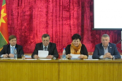 Глава Лихославльского района В. В. Гайденков представил отчет о работе администрации Лихославльского района за 2014 год