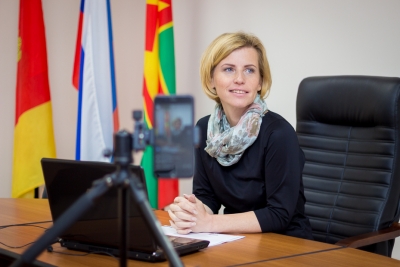 Заместитель главы администрации Лихославльского района Анна Артемьева в прямом видеоэфире ответила на вопросы граждан