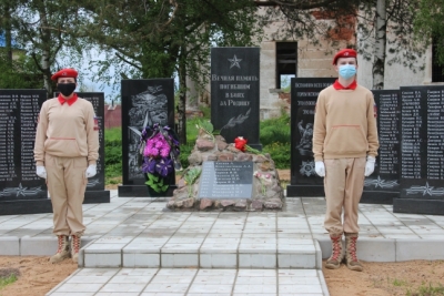 В Микшино прошло торжественное открытие нового мемориального памятника на братском захоронении