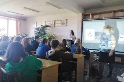 Классный час для студентов Калашниковского колледжа на тему вреда наркотиков и опасности экстремизма