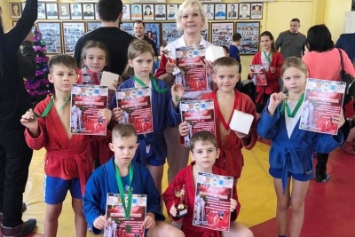 Юные борцы завоевали награды турнира по борьбе самбо